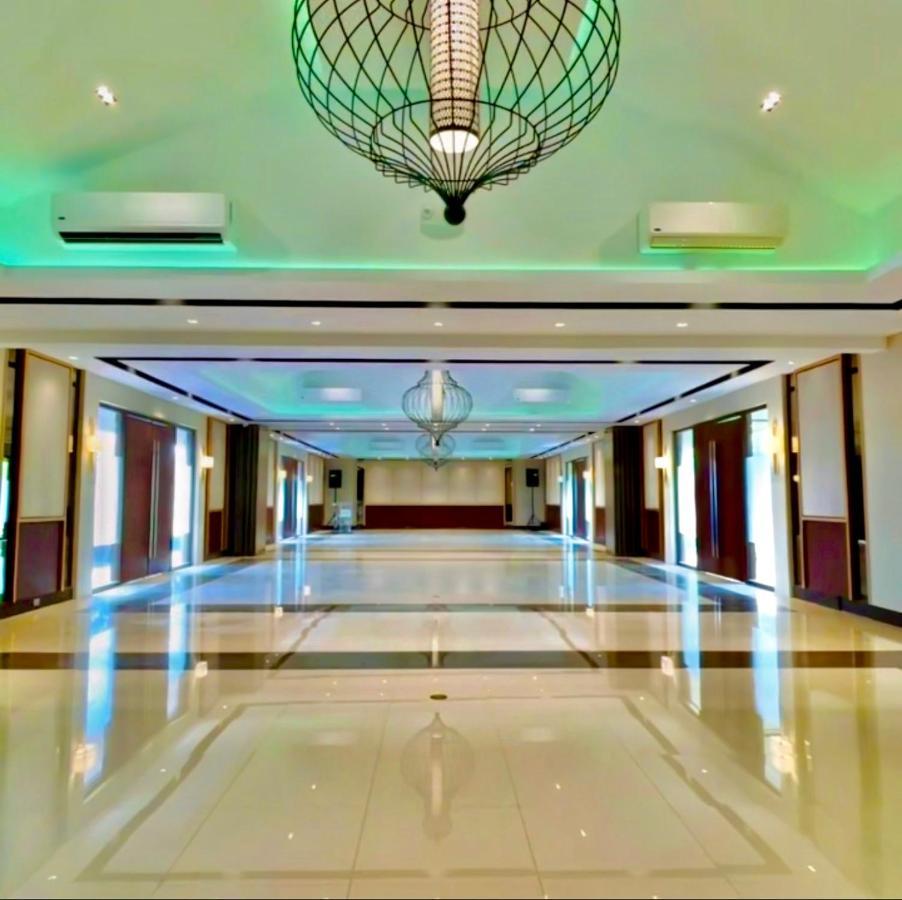Luisita Central Park Hotel Tarlac City Exterior foto