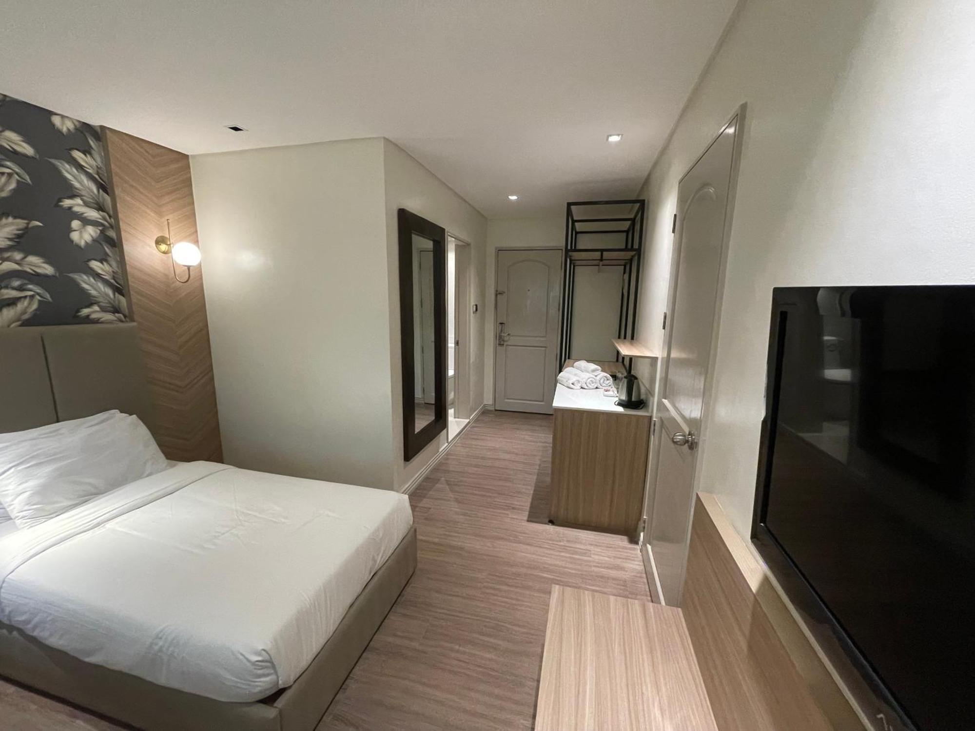 Luisita Central Park Hotel Tarlac City Zimmer foto