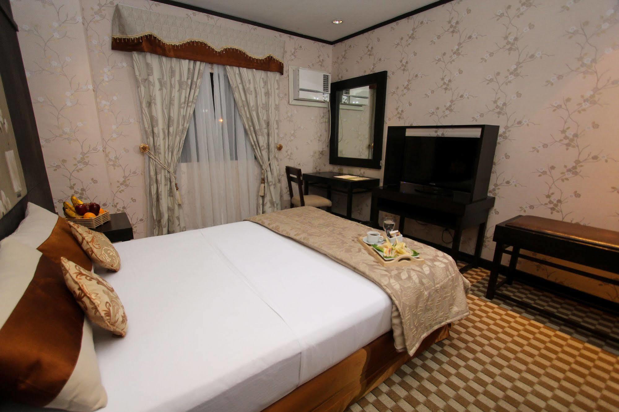 Luisita Central Park Hotel Tarlac City Exterior foto
