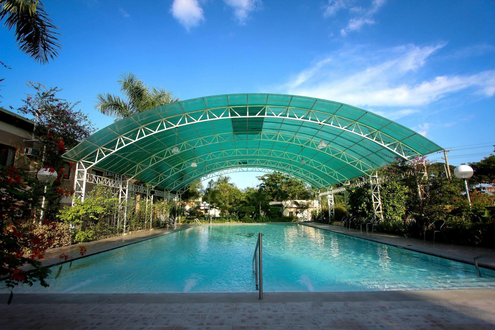 Luisita Central Park Hotel Tarlac City Exterior foto